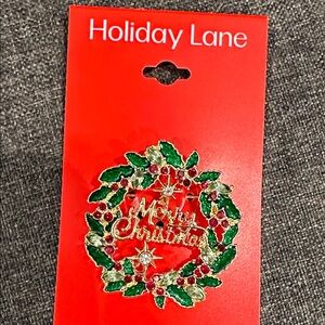 Christmas Pin Holiday Lane Festive Wreath - Green and Red
Merry Christmas 🎁🎄